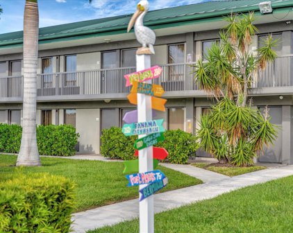 7150 N Tamiami Trail Unit S-611, Sarasota