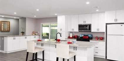 24921 Muirlands Boulevard Unit 47, Lake Forest