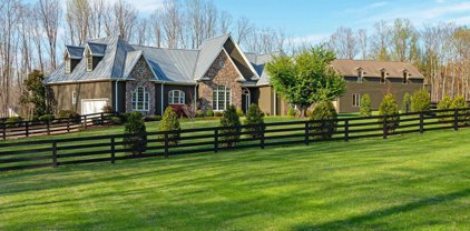 1172 Woodlands Rd, Charlottesville