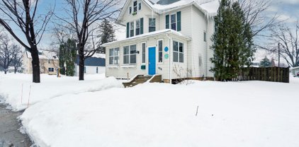 408 Oak Street, Farmington