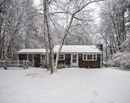 104 Taylor Rd, Stow