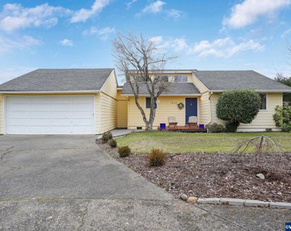 1433 Kristan Ct