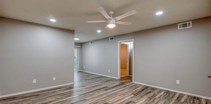 8211 Kingsbrook Road Unit 205, Houston