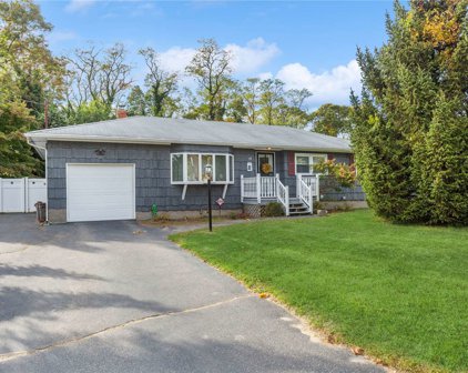 58 Frances Boulevard, Holtsville