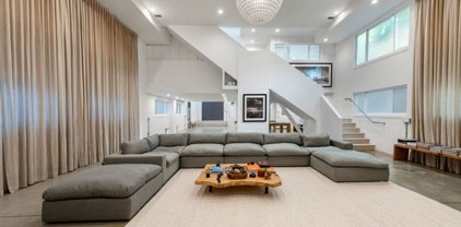 633 Santa Clara Avenue, Venice (Los Angeles)