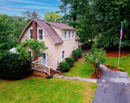 23 Riverside Ave, Bedford