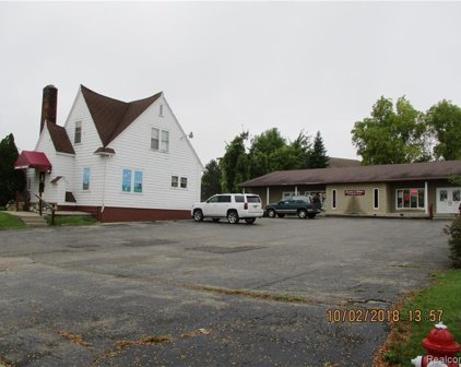 11350 S SAGINAW, Grand Blanc