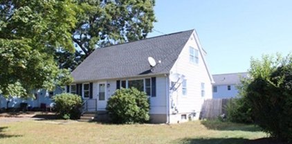 251 Gilbert Av., Springfield