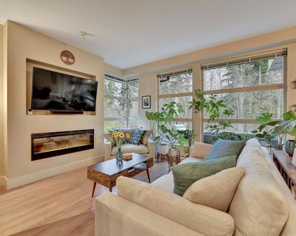 3606 Aldercrest Drive Unit 402, North Vancouver