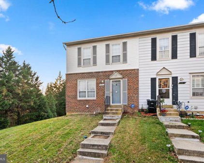 731 Saint Michaels Dr, Bowie