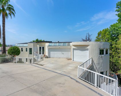 22449  Cass Ave, Woodland Hills