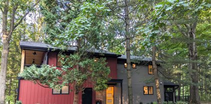 6039 128th Avenue, Fennville