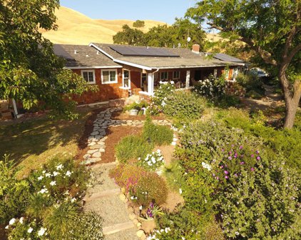 2695 Church AVE, San Martin