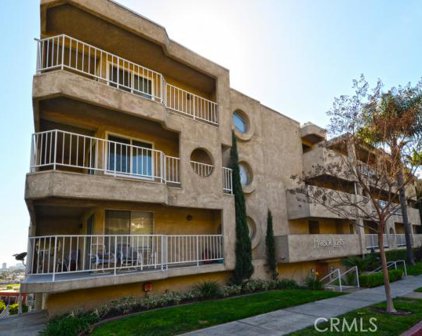 2120 E Hill Street Unit 202, Signal Hill