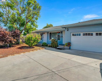 20870 Ashfield Avenue, Castro Valley