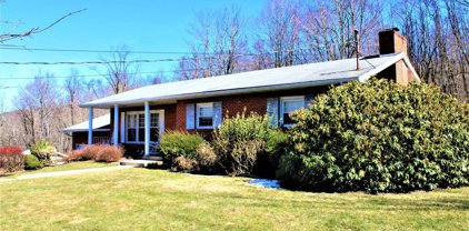 12114 Vale Summit Rd, Frostburg