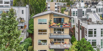 2423 8th Avenue N Unit #301, Seattle