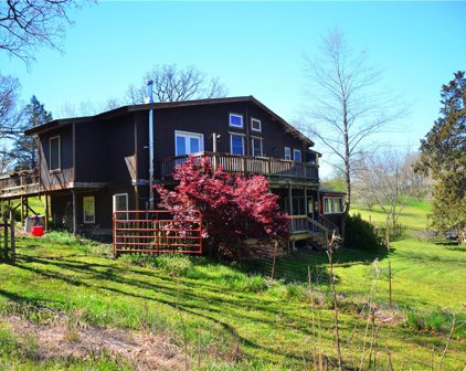 924 County Road 414, Berryville