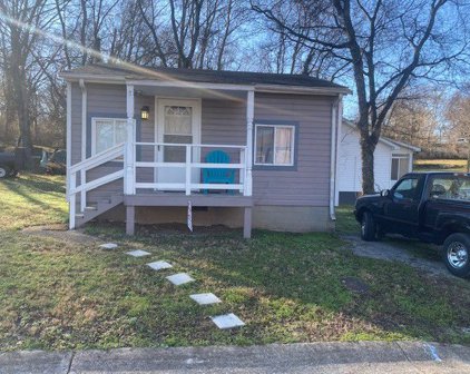 1104 Hyman St, Clarksville