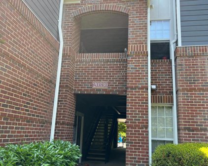 20330 Beechwood Ter Unit #302, Ashburn