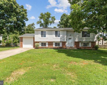 107 Forest Ridge Dr, Sterling