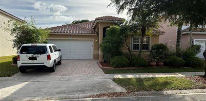 1297 NW 167th Ave, Pembroke Pines