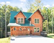 2106 Roscoe Ct, Sevierville image