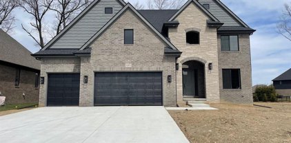 53971 Lawson Creek, Shelby Twp