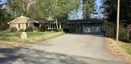 19 Pinecrest  Drive, Glocester