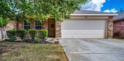 5804 Country Valley  Lane, Fort Worth