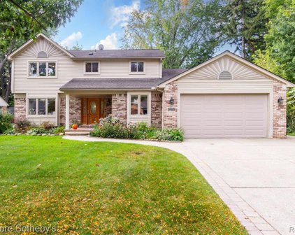 3489 OAK LEAF, Troy