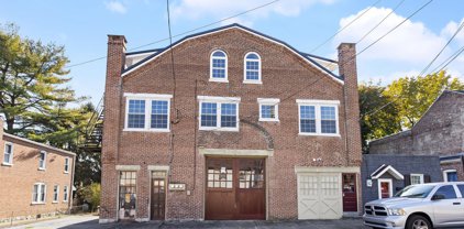 740 W Vine St, Lancaster