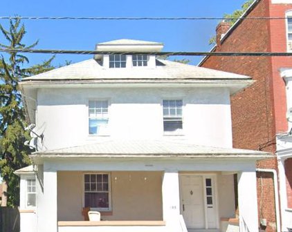 905 W King St, York