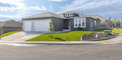 3461 S Young Street, Kennewick