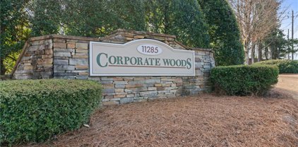 11285 Elkins Road Unit H-2, Roswell