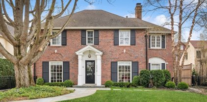 568 Elm Street, Winnetka