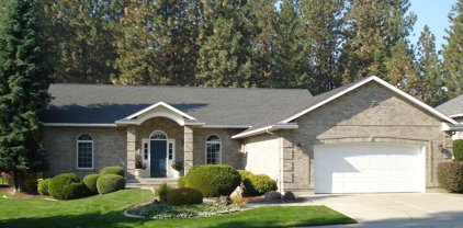 7011 N East Bluff Ct, Spokane