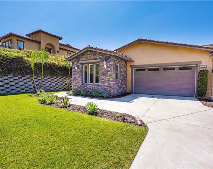 2104 SEA RIDGE Drive, Signal Hill