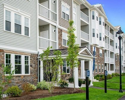 260 Martins Landing Unit 306, North Reading