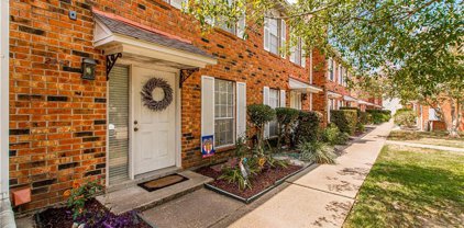 2042 Sawmill  Road Unit 2042, River Ridge