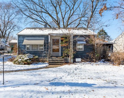 516 Cleveland Avenue, Elgin