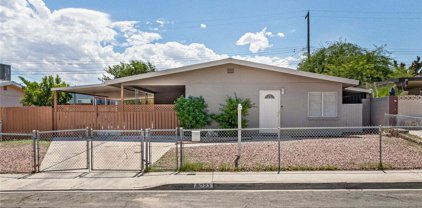 5221 Apple Valley Lane, Las Vegas