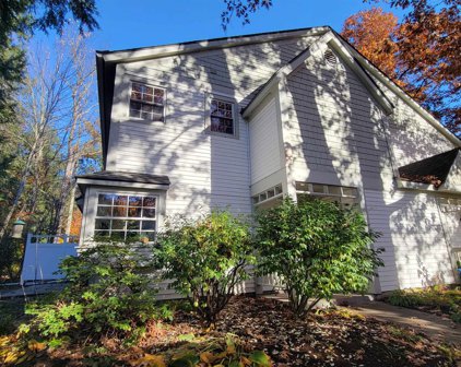 52 Winding Brook Drive Unit #52, South Burlington