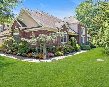 43 Kensington Circle Unit #43, Manhasset