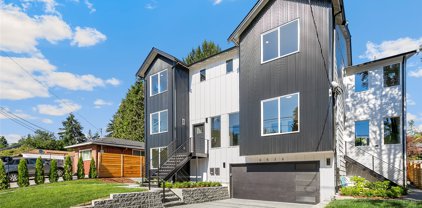 6536 25th Avenue NE, Seattle