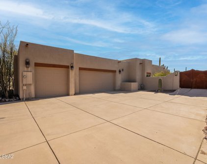1888 N Whispering Bells, Tucson