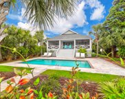302 Charleston Boulevard, Isle Of Palms image