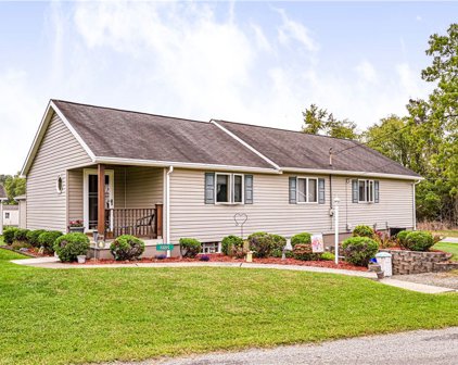 252 Railroad St, Mt. Pleasant Twp