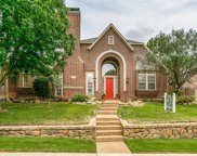 932 Blue Jay  Lane, Coppell image