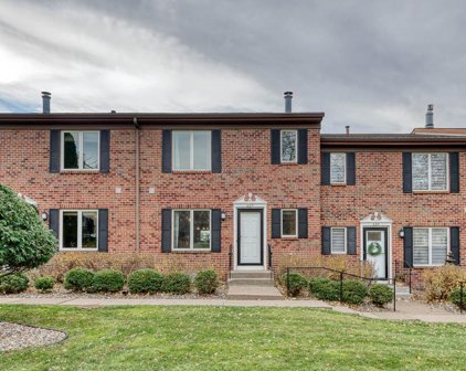 627 Maple Park Drive, Mendota Heights